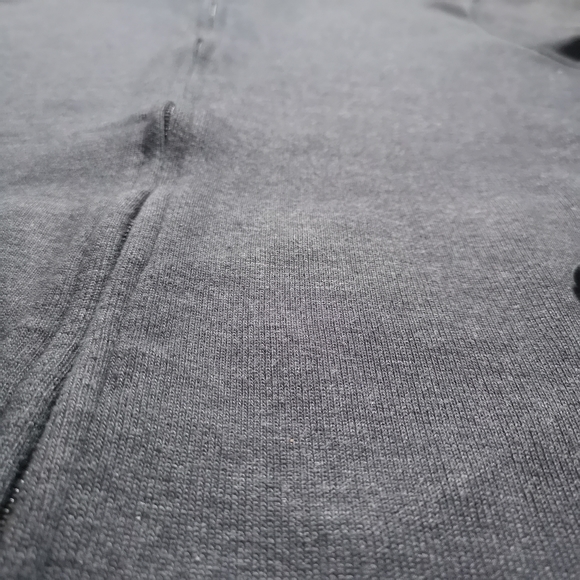 Guys Sweater - Picture 2 of 7